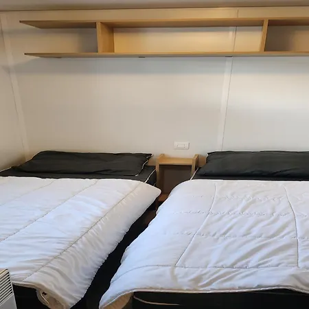 Holiday home Mobile With Plancha & Pool Access Saint-Jean-de-Monts