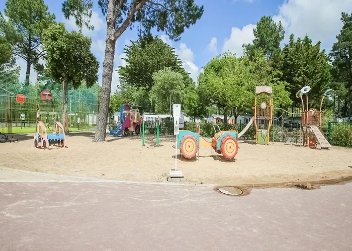 Mobile With Plancha & Pool Access סן ז'אן דה מון