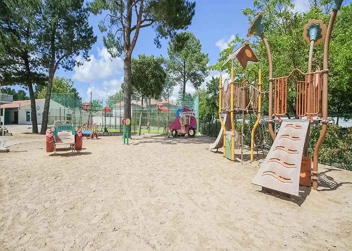 בית נופש Mobile With Plancha & Pool Access *