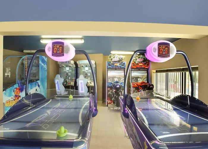 בית נופש Mobile With Plancha & Pool Access